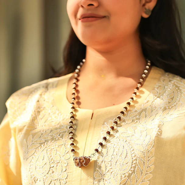 1 Mukhi Rudraksha Pendant with Silver Cap - Image 4