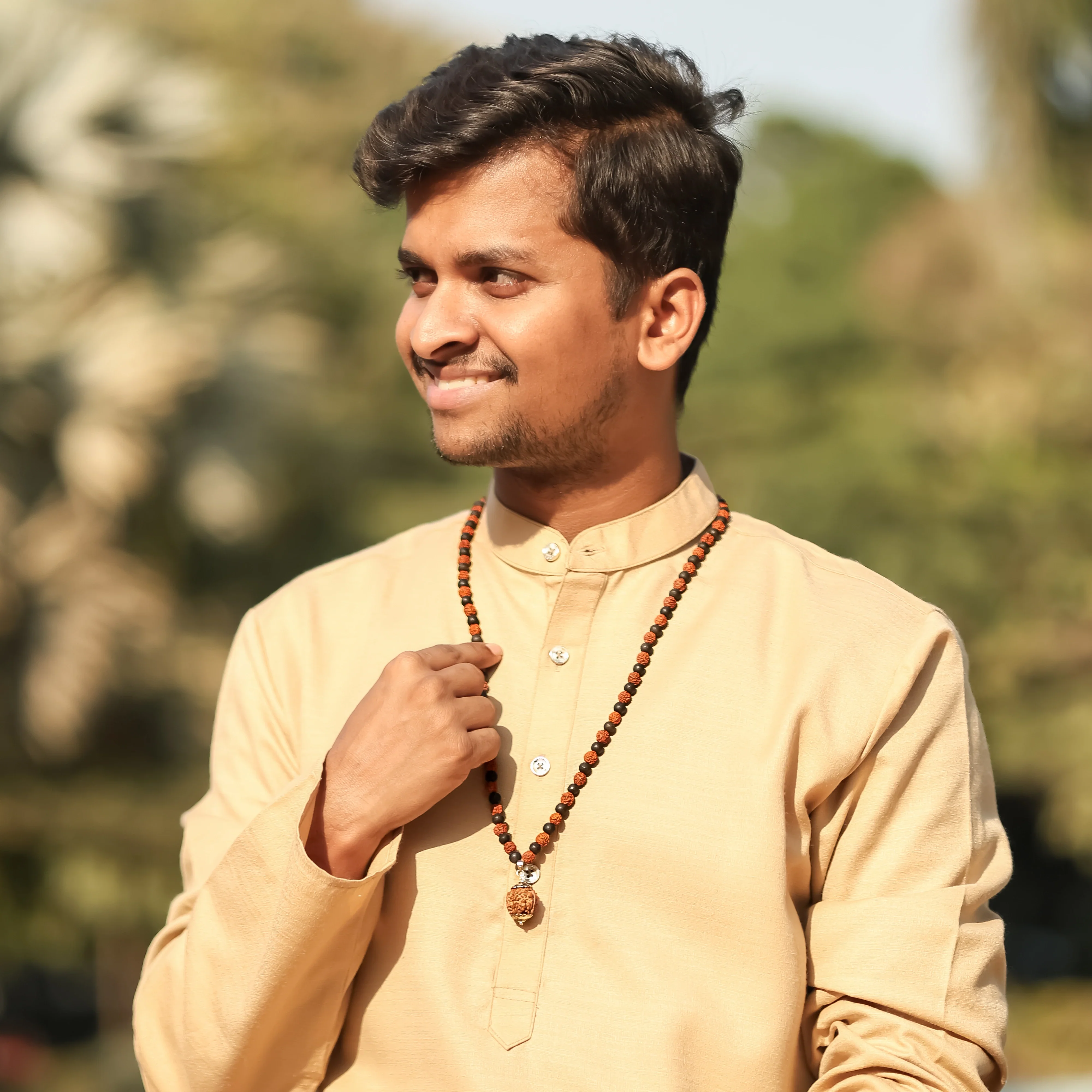 Divine Karungali & Rudraksha Mala with Sacred Mukhi Rudraksha - Image 3