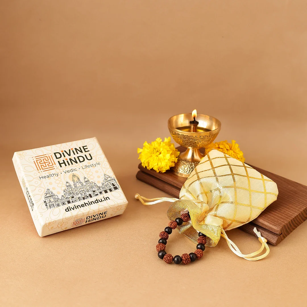 Karungali Rudraksha Bracelet - Natural Ebony Wood & 5 Mukhi Rudraksha Beads - Image 3